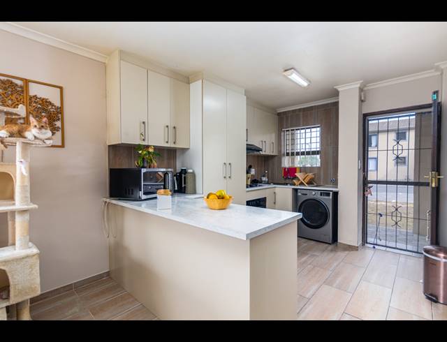 2 BEDROOM APARTMENT SOLD IN PARKLANDS